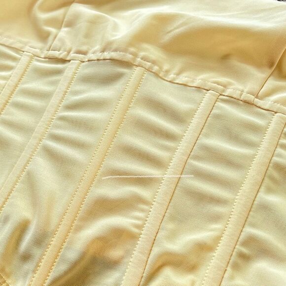 Edikted Women's Evangeline Strapless Mesh Buttercup Yellow Corset Top SZ L - Picture 5 of 10